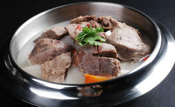 风味西川炖羊肉